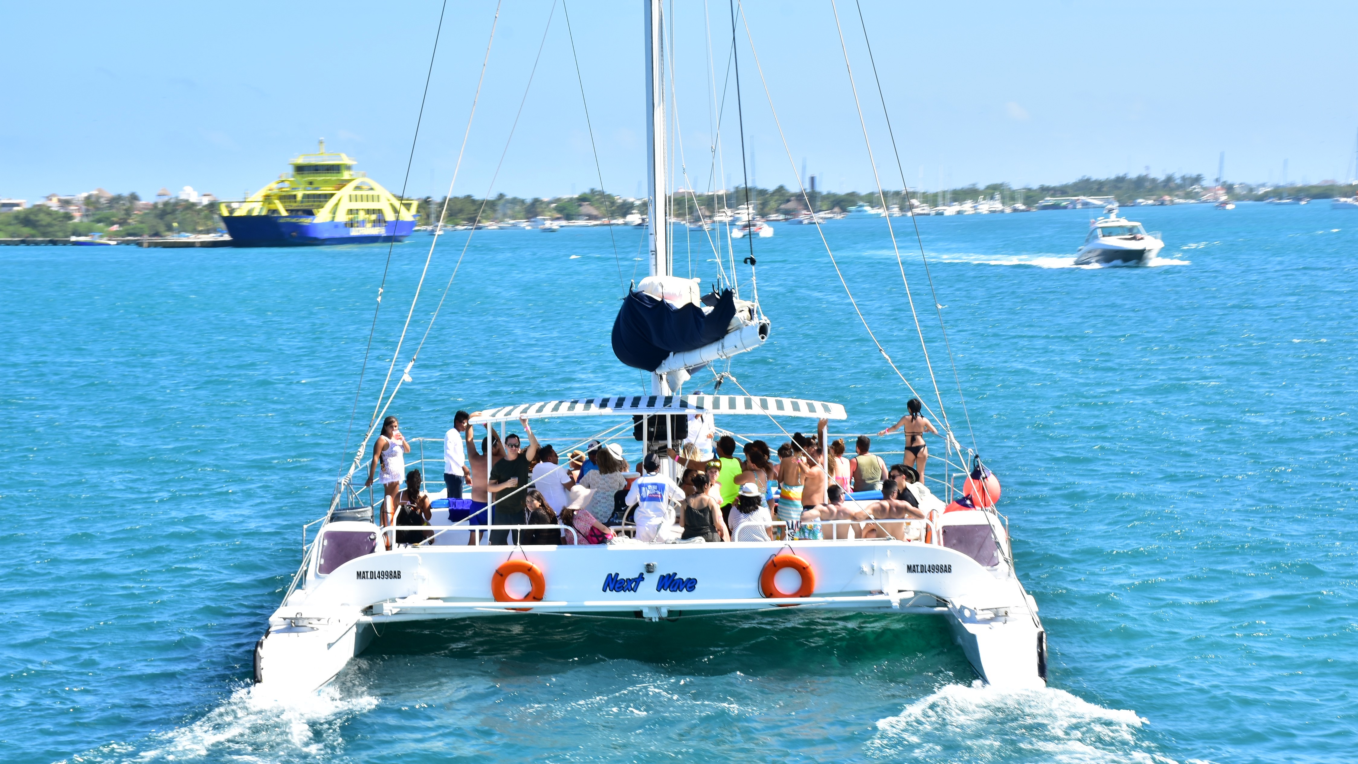 Catamaran Isla Mujeres 